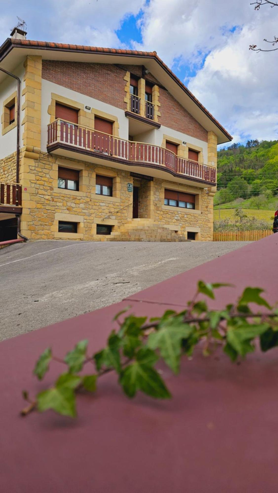 Casa Rural Simonan Borda Oiartzun Exterior foto
