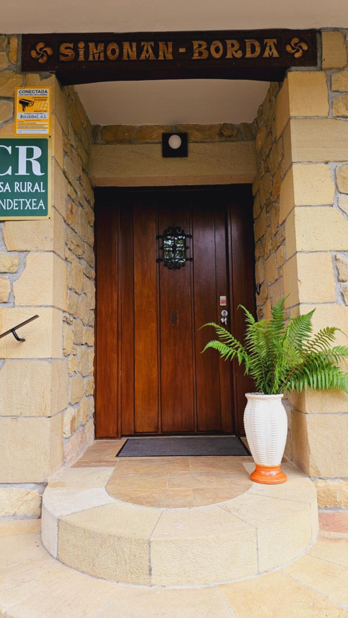 Casa Rural Simonan Borda Oiartzun Exterior foto